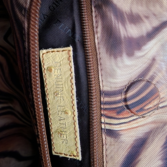 Elegant Ostrich Yellow  and Bamboo Handle Shoulder Bag. By Plinio Visona' - Picture 7 of 9